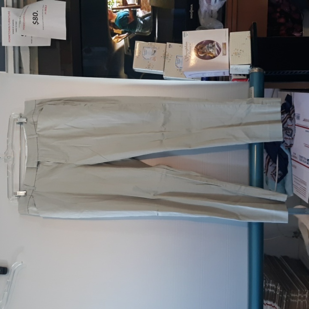 Dockers Size 14 (SKU 402)